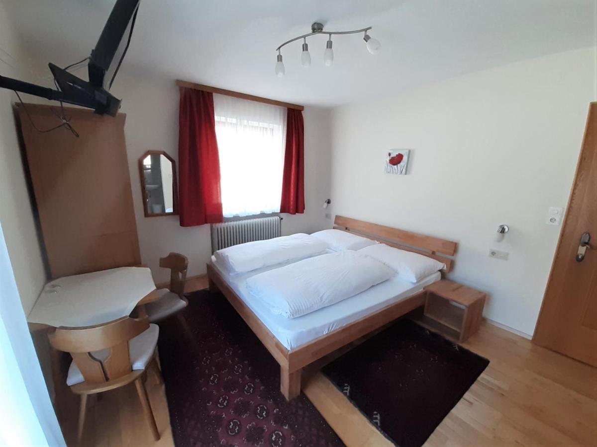 Haus Christine Apartment Fulpmes Luaran gambar