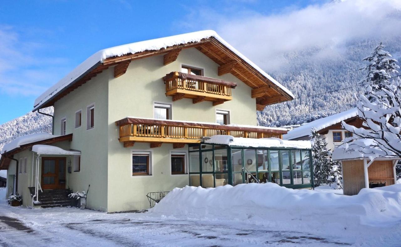 Haus Christine Apartment Fulpmes Luaran gambar