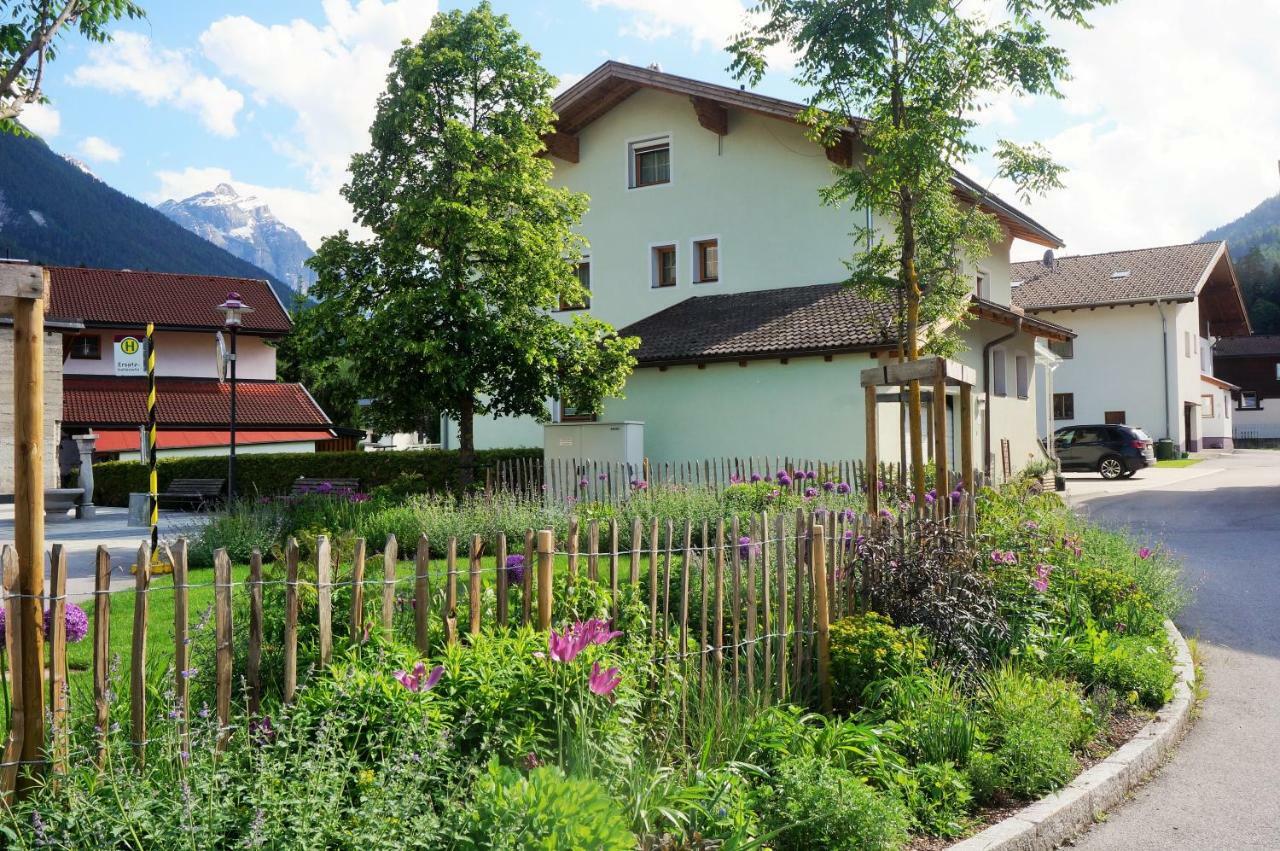 Haus Christine Apartment Fulpmes Luaran gambar